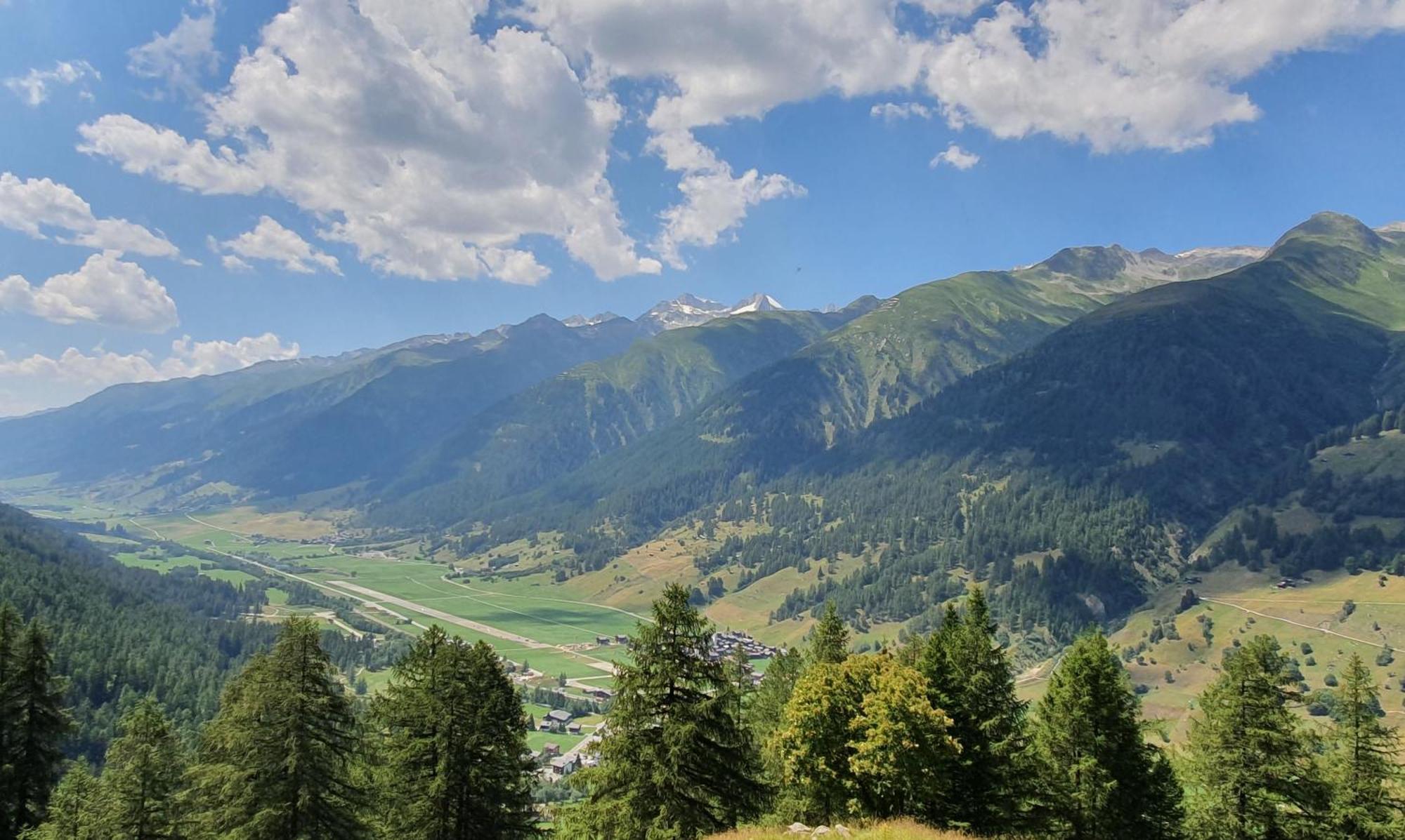 Chalet Biene - Swiss Alp Chalet With Sauna And Jacuzzi Ulrichen Bilik gambar
